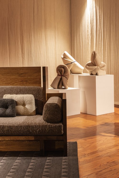 Refugio Sofa