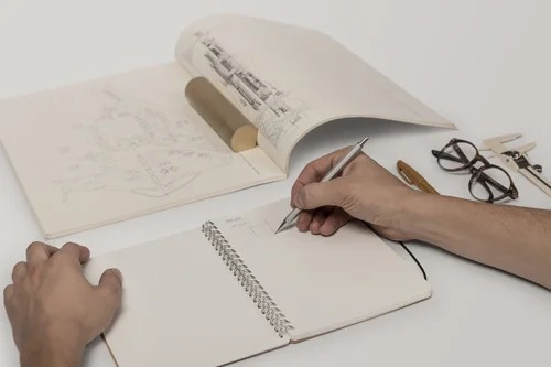 Pausa Bookholders