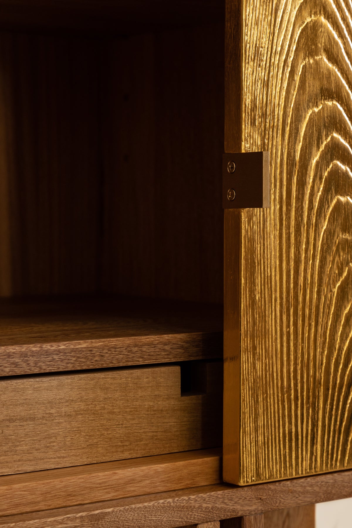 Aurum Cabinet Medium — Limited Edition 20
