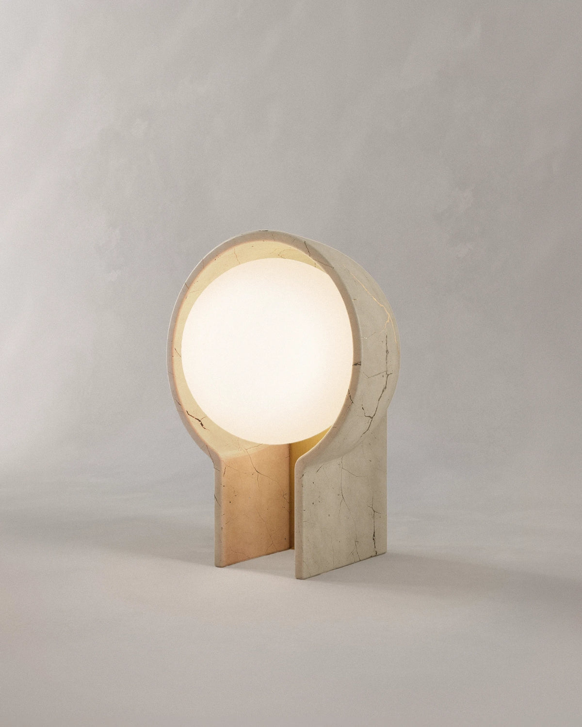 DBH 02 Table Lamp
