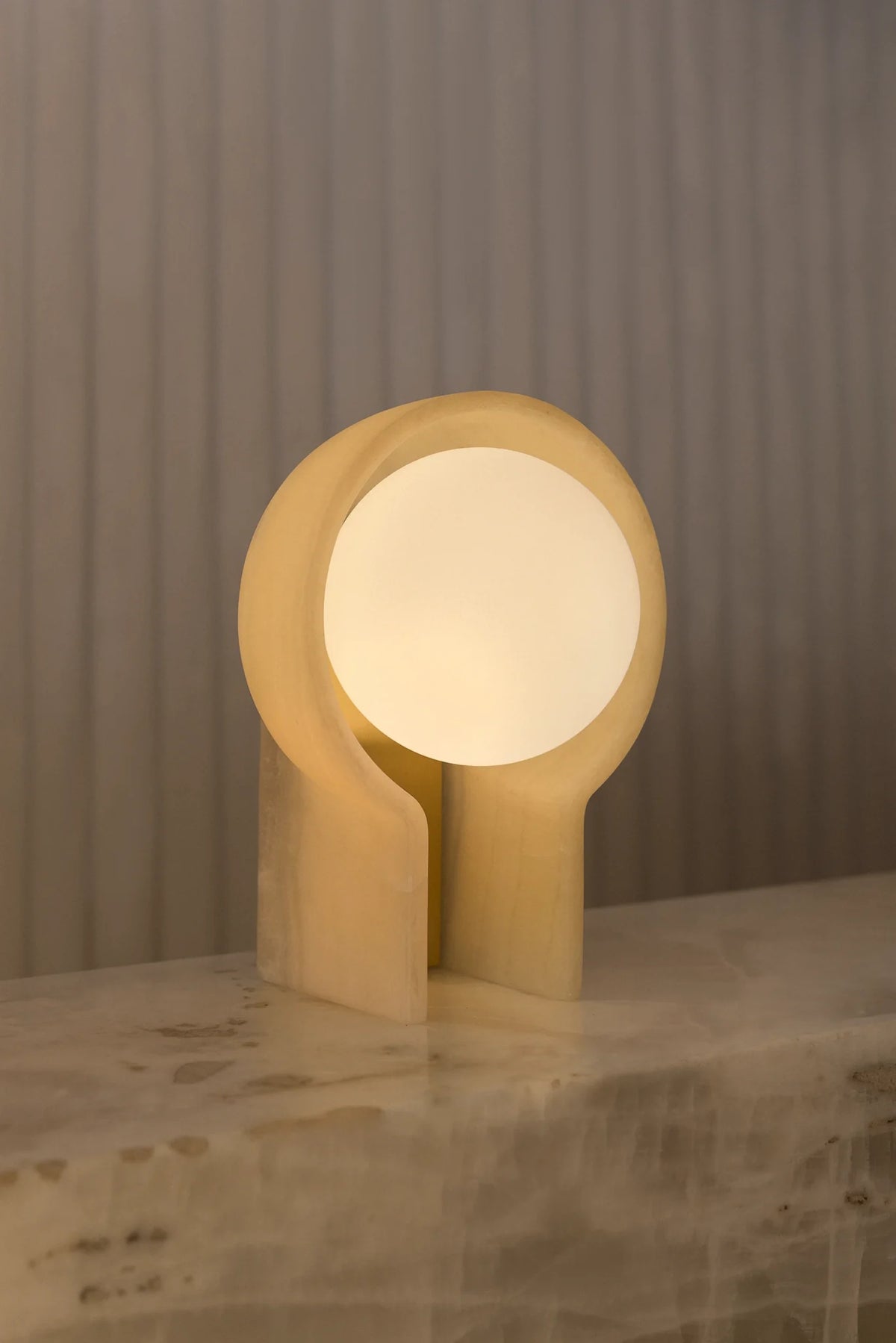 DBH 02 Table Lamp