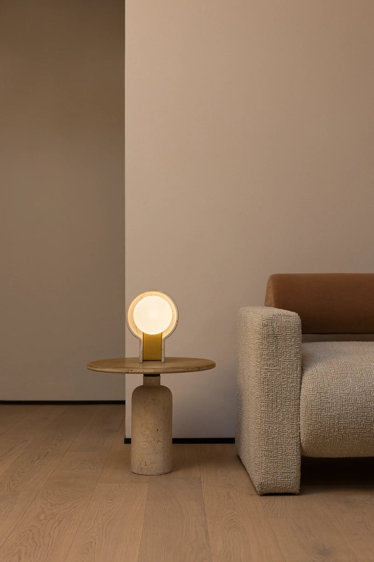 DBH 02 Table Lamp
