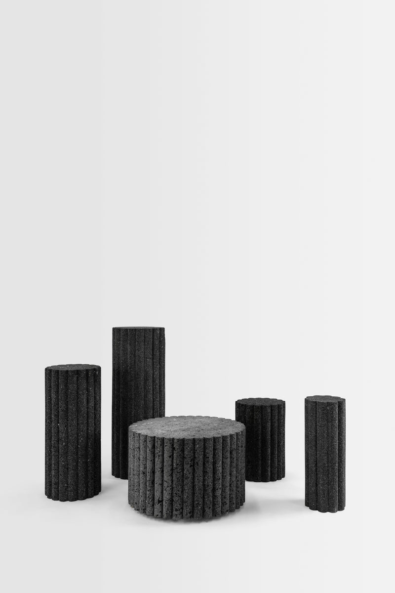 Loto Roca Tables