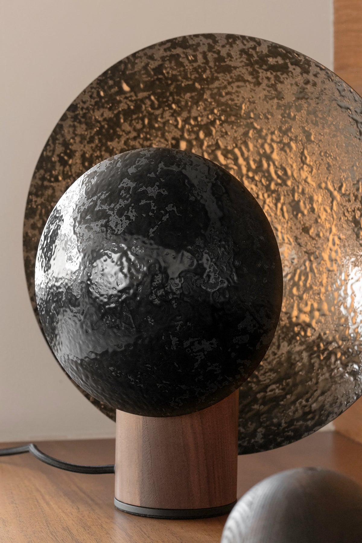 AURA Table Lamp