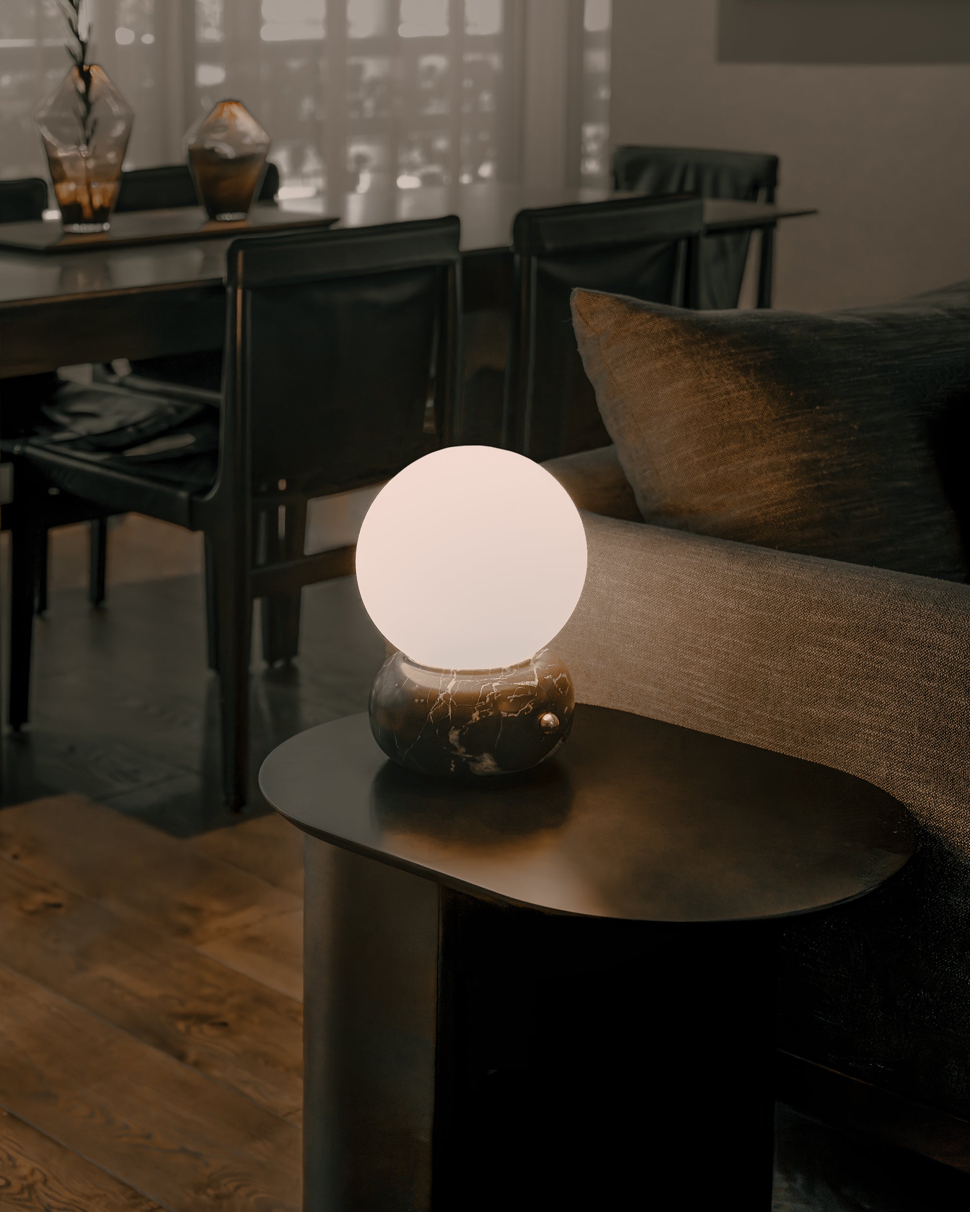 NAGA Table Lamp