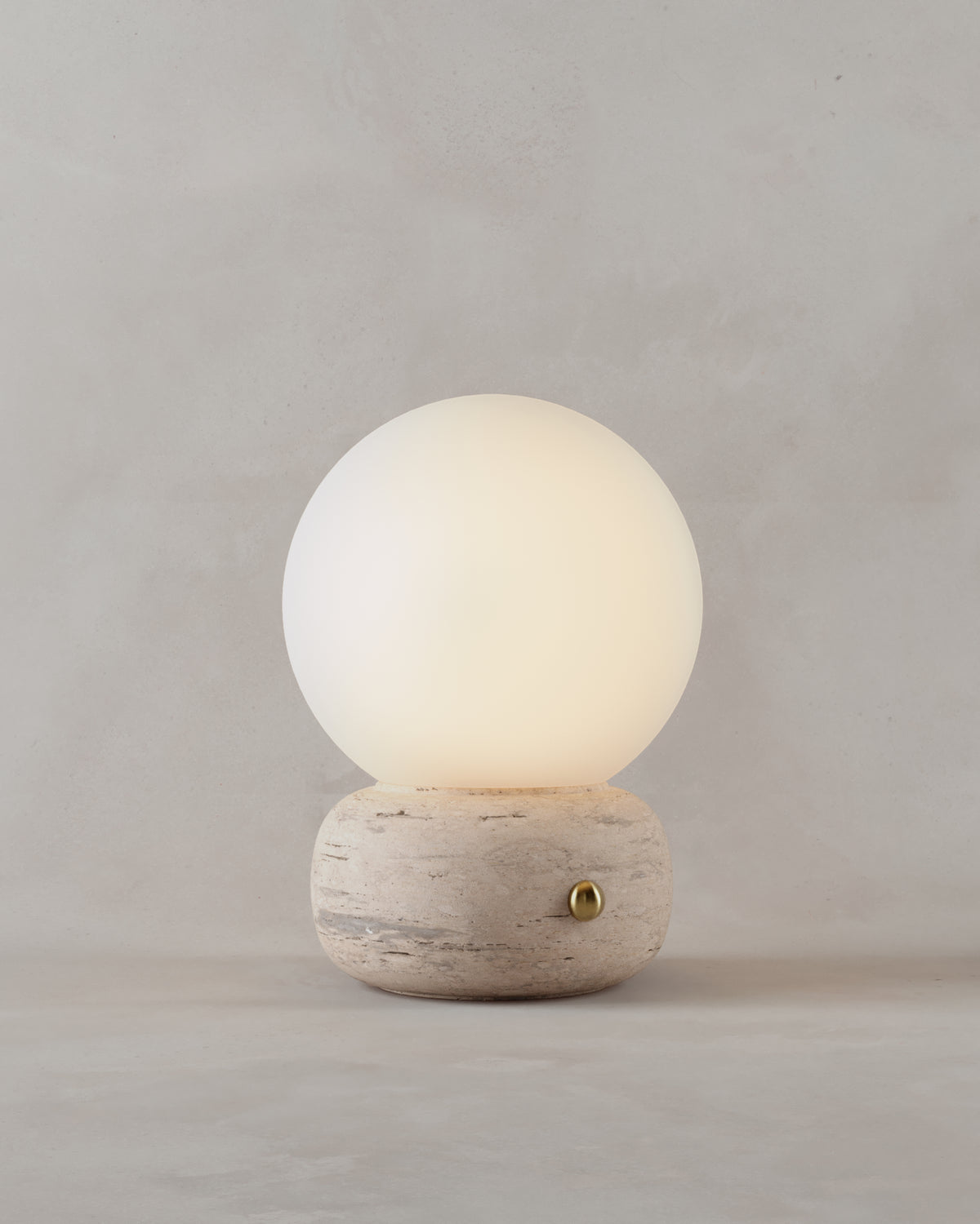 NAGA Table Lamp