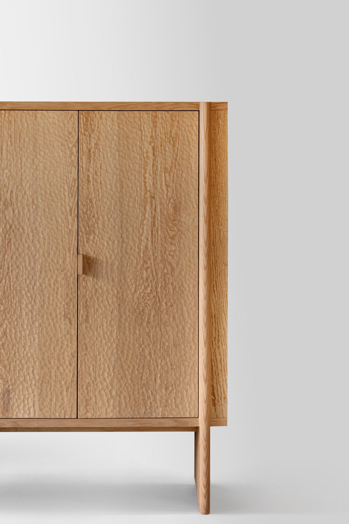 Duna Cabinet