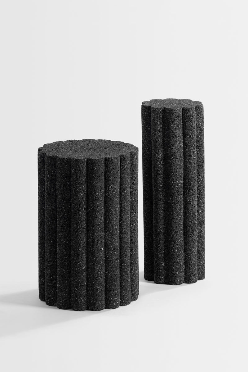 Loto Roca Tables