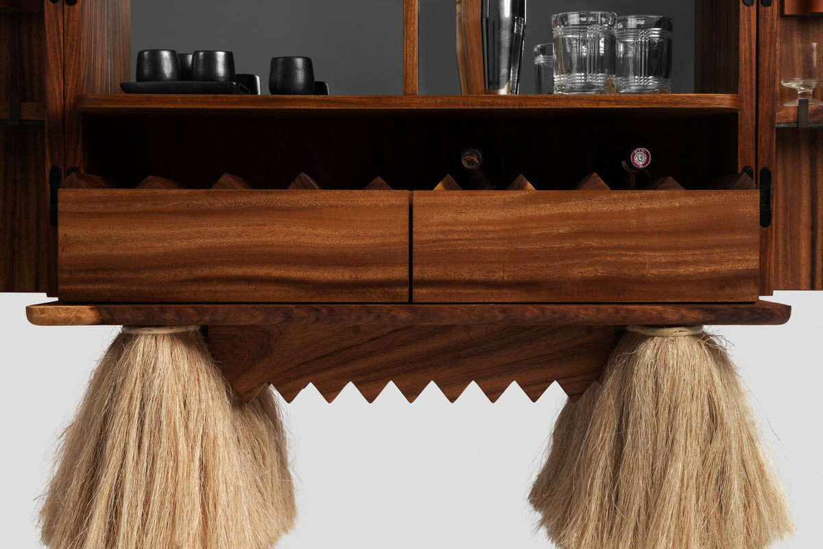 Carmen bar cabinet – view 4